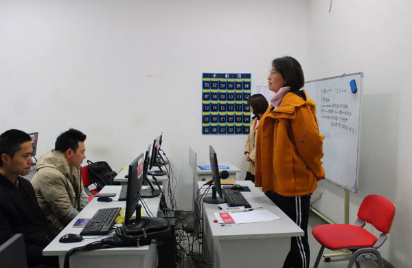 1551064732684500.jpg 配图2 Python教研组组长帖老师及各位讲师出席了开班仪式.jpg